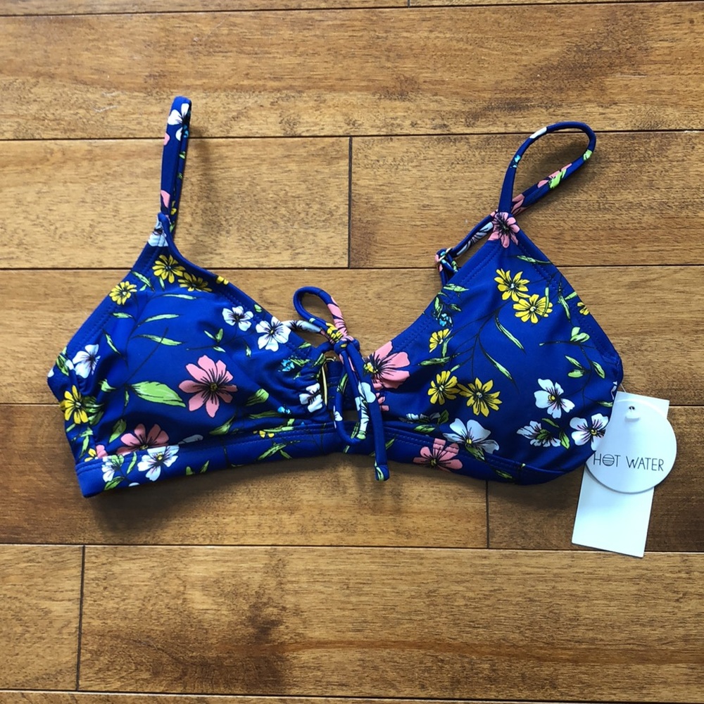 Hot Water Bikini Top size small